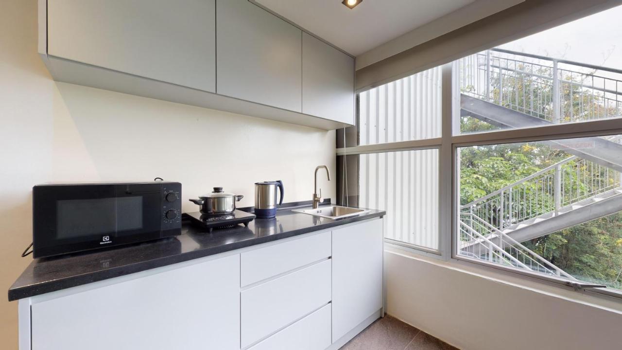International Service Apartments At Raeburn Park Сингапур Екстериор снимка